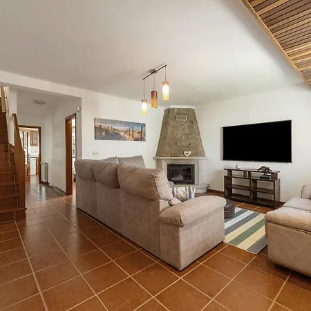 Casa Onda Perfeita * אנטוגויה דה באלייה